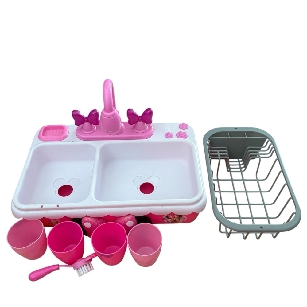 Disney Minnie Mouse Real Working Faucet Sink Toy Pink Cups Dishes